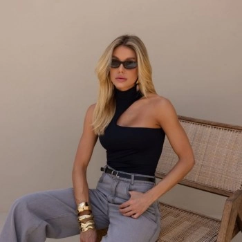 Blusa com recorte
